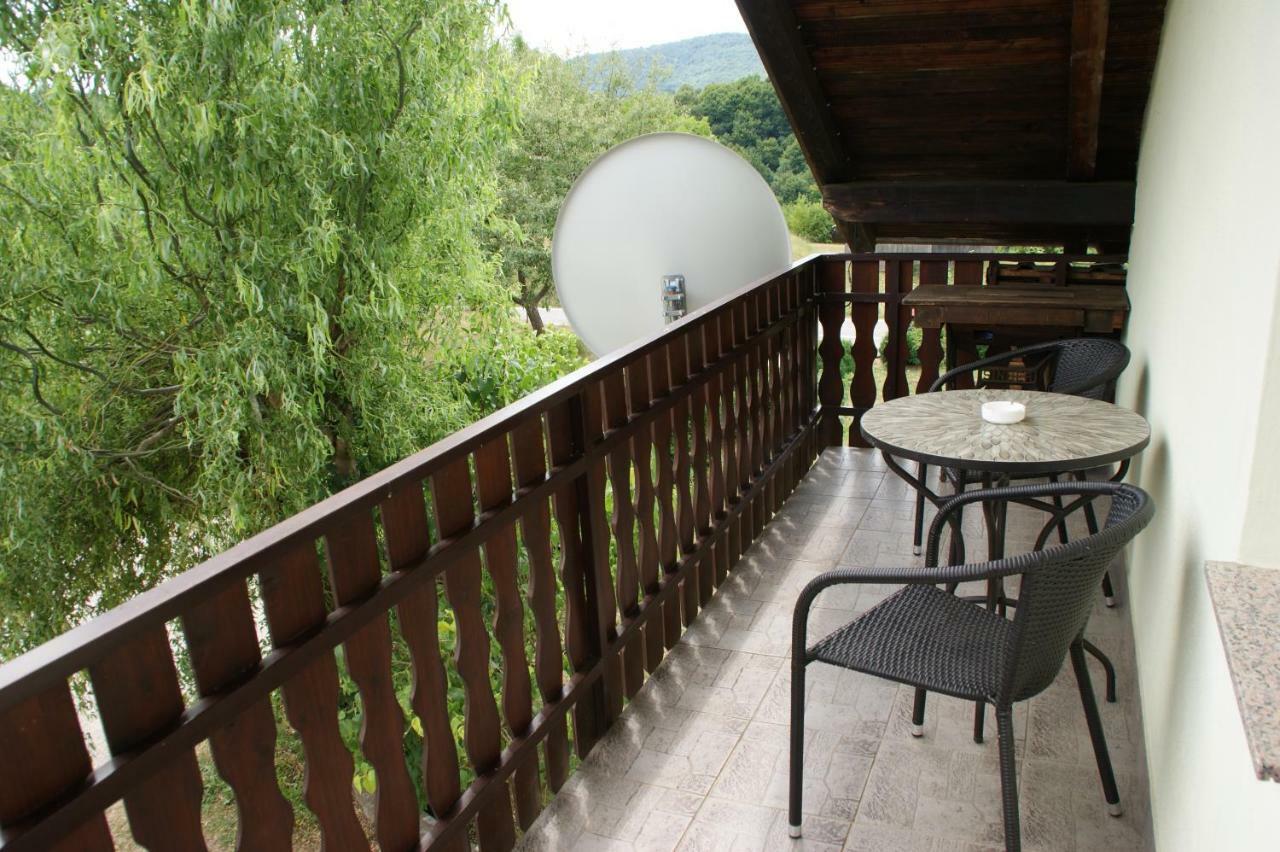Apartman "Bogut" Slunj Exteriör bild