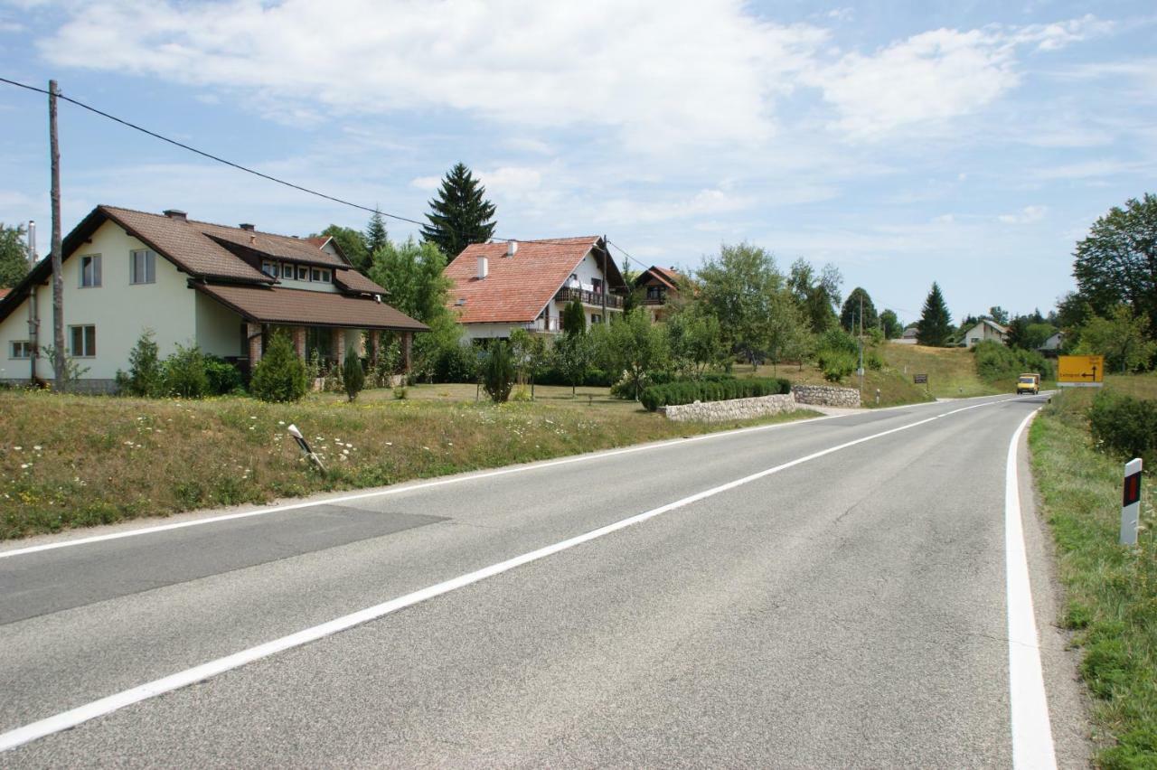 Apartman "Bogut" Slunj Exteriör bild